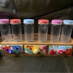 The Pioneer Woman Floral 7-Piece Spice Shelf Set